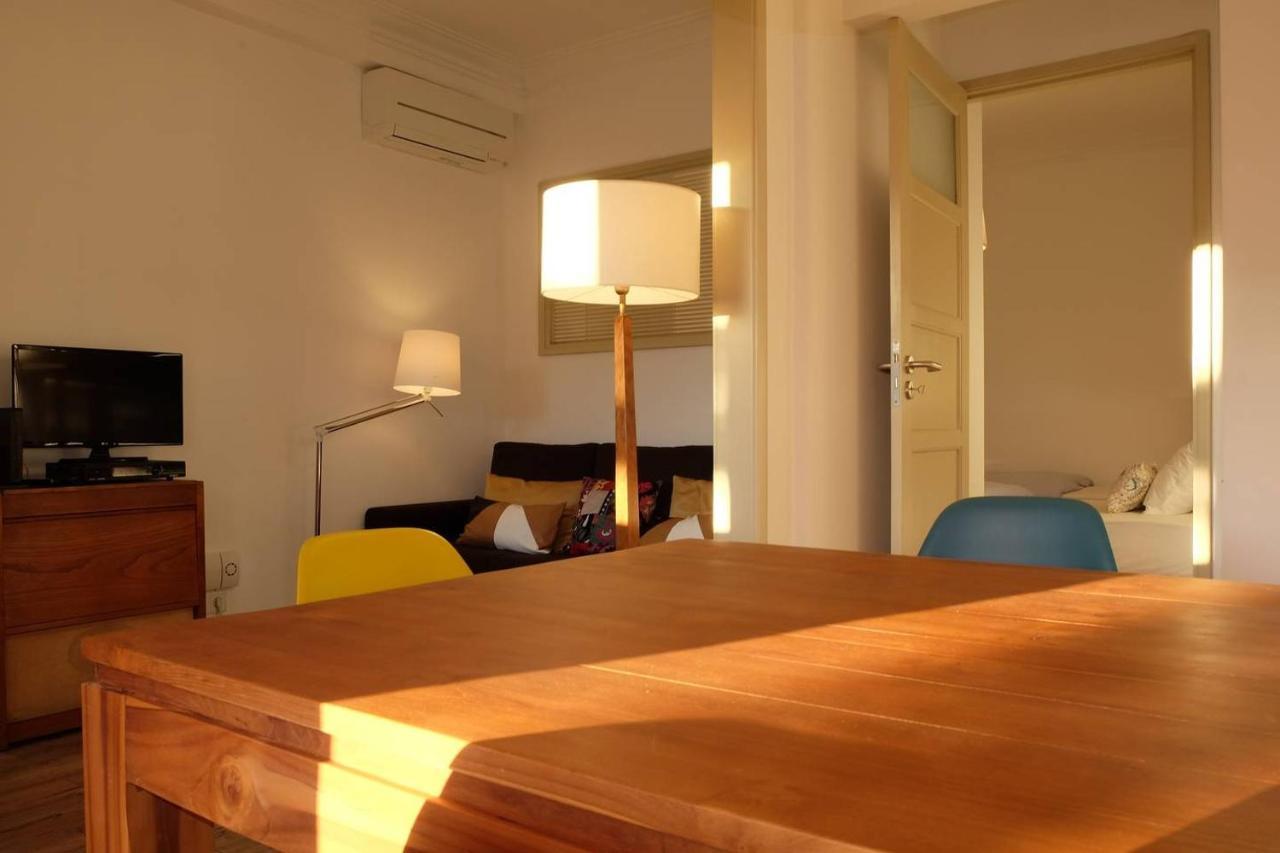 Central 2 Bedroom Apt W/Garden And Pantheon Views Lisbon Luaran gambar