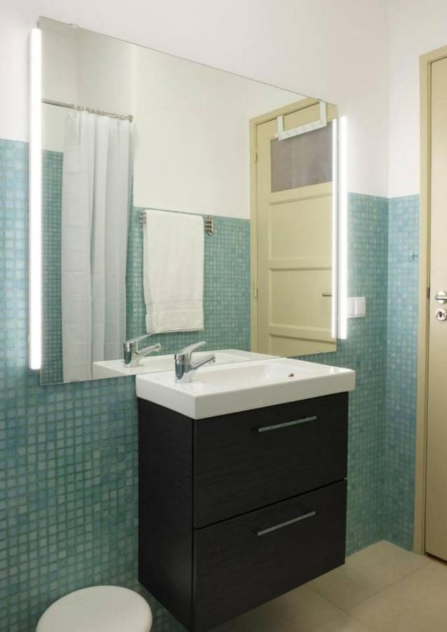 Central 2 Bedroom Apt W/Garden And Pantheon Views Lisbon Luaran gambar